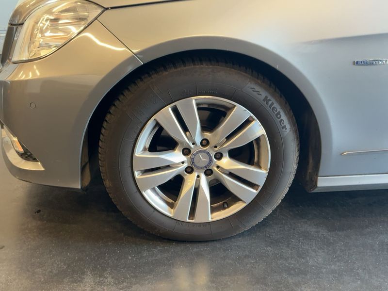 Mercedes-Benz E-Klasse E 220 CDI BlueEfficiency Avantgarde 2009 – снимка 17