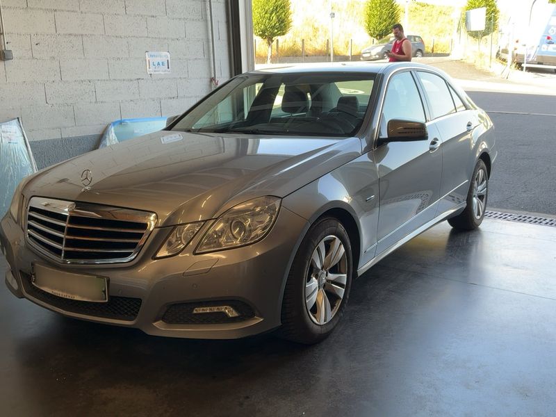 Mercedes-Benz E-Klasse E 220 CDI BlueEfficiency Avantgarde 2009