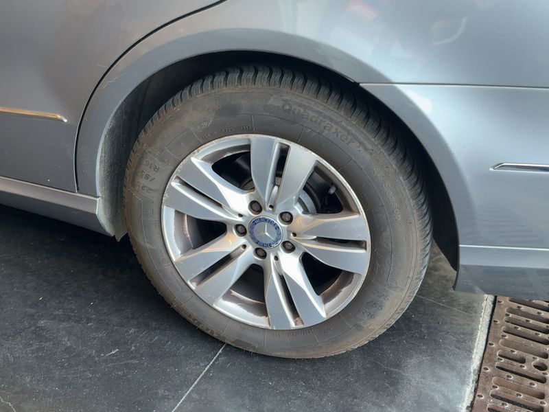 Mercedes-Benz E-Klasse E 220 CDI BlueEfficiency Avantgarde 2009 – снимка 18