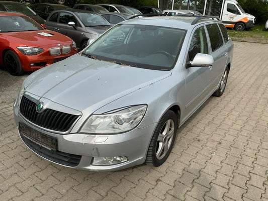 Skoda Octavia 1.4 TSI Best of 2013 – снимка 1