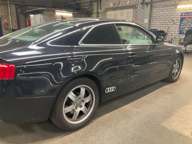 Audi A5 2.0 TDI 2009 – снимка 2