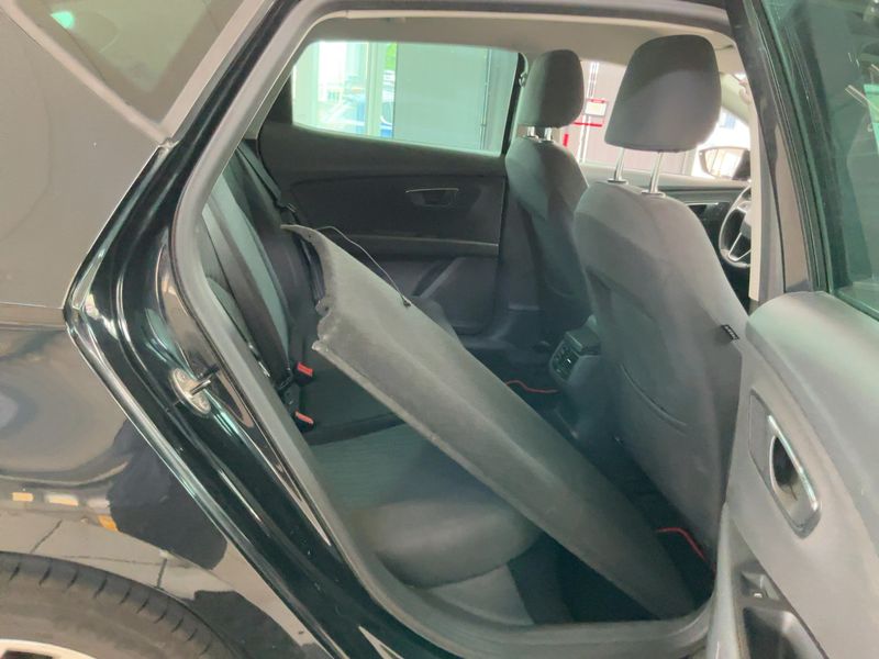 Seat Leon 1.6 TDI Style 2013 – снимка 20