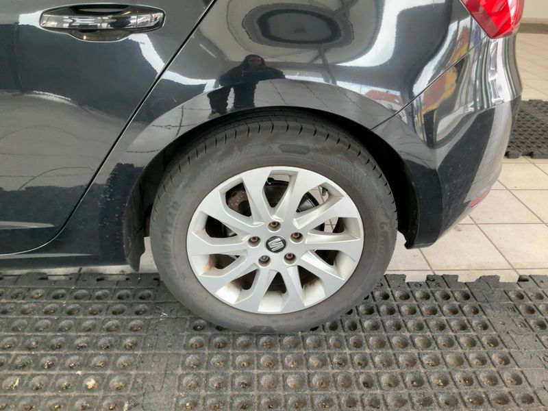 Seat Leon 1.6 TDI Style 2013 – снимка 5