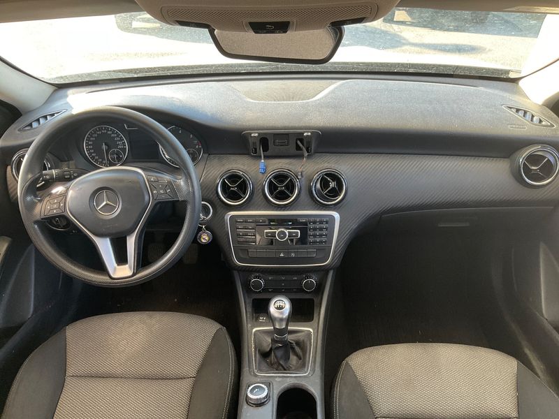 Mercedes-Benz GLA-Klasse GLA 180 d Executive 2015 – снимка 17