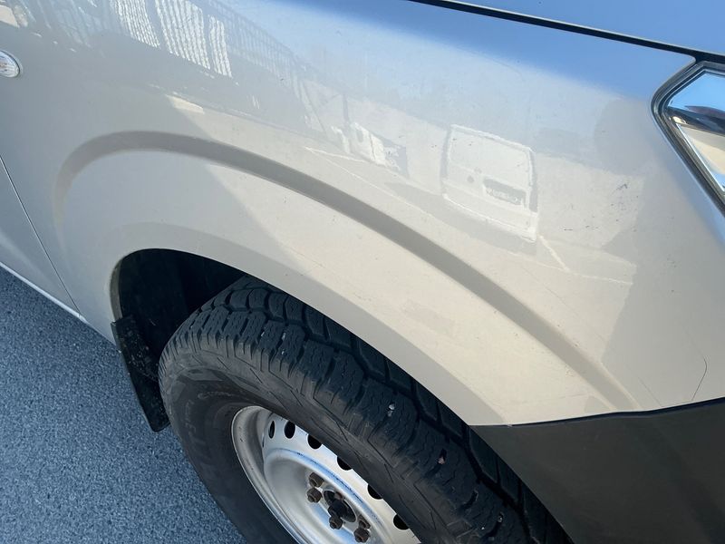 Nissan NP300 Pick-up 2.3 dCi Visia King Cab 4x4 2018 – снимка 20