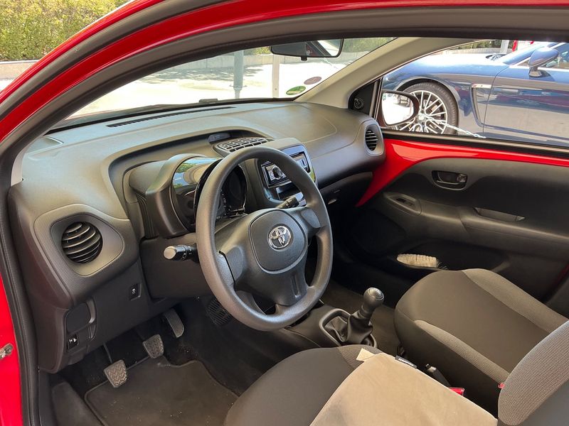 Toyota Aygo 1.0 VVT-i X 2020 – снимка 17
