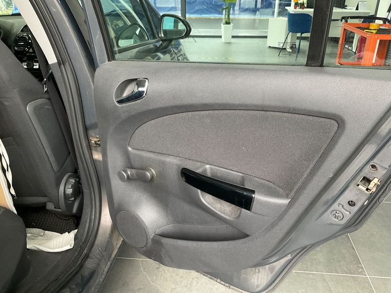 Opel Corsa 1.2 Edition 2013 – снимка 39