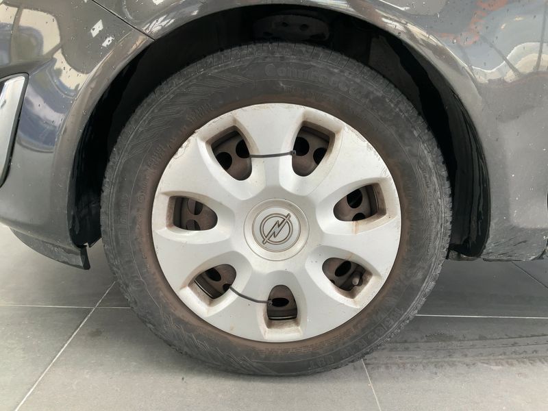 Opel Corsa 1.2 Edition 2013 – снимка 3