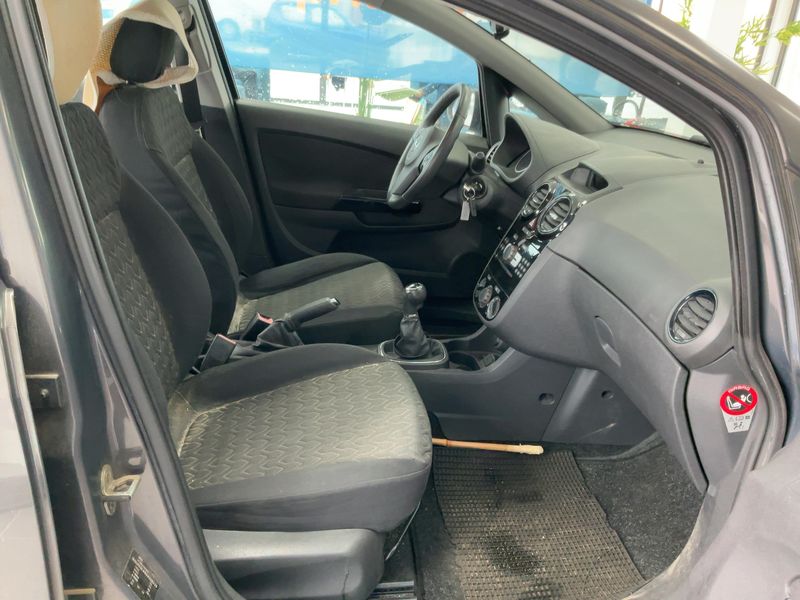 Opel Corsa 1.2 Edition 2013 – снимка 16