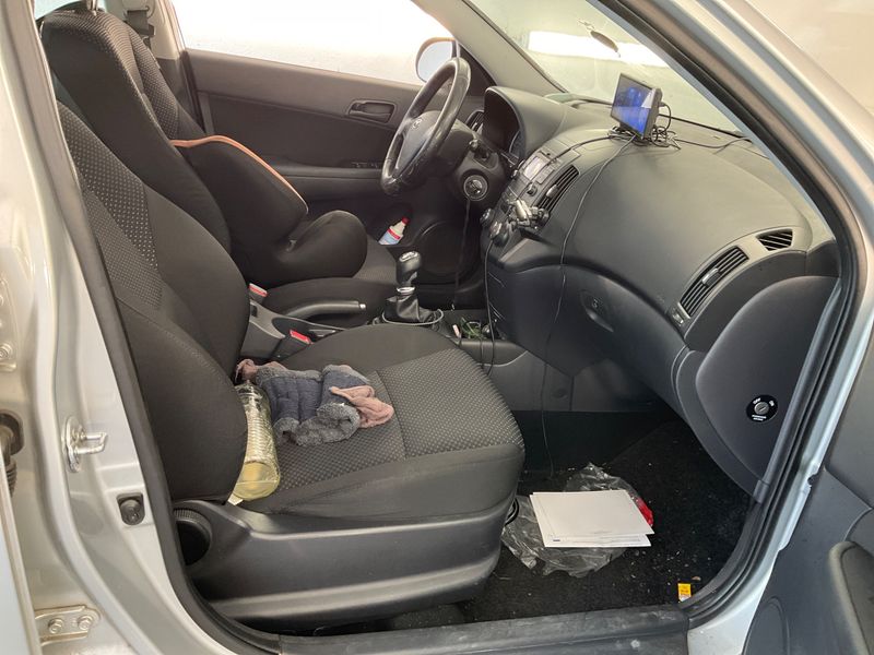 Hyundai i30 1.4 Classic 2012 – снимка 3