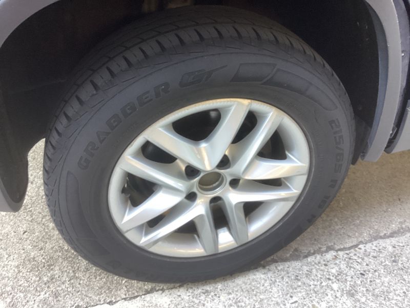Volkswagen Tiguan 1.4 TSI Team BlueMotion Tech 2011 – снимка 28