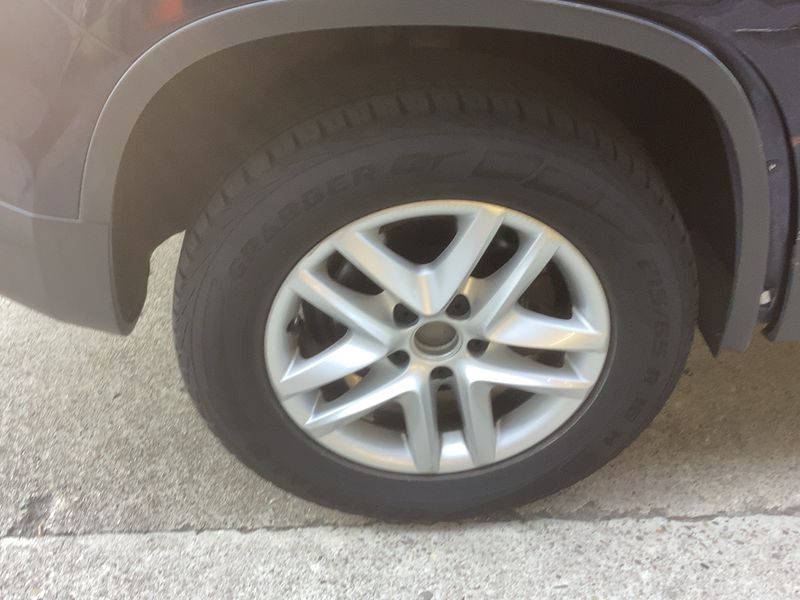 Volkswagen Tiguan 1.4 TSI Team BlueMotion Tech 2011 – снимка 9