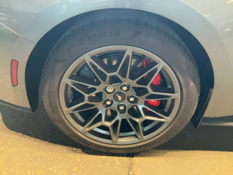 Ford Mustang 5.0 Ti-VCT V8 GT Fastback 2025 – снимка 9