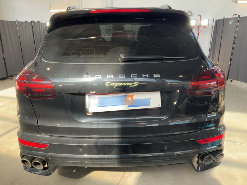 Porsche Cayenne S E-Hybrid 2015 – снимка 7