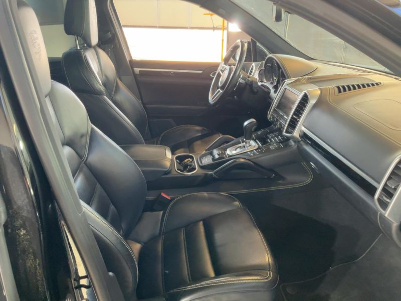 Porsche Cayenne S E-Hybrid 2015 – снимка 17