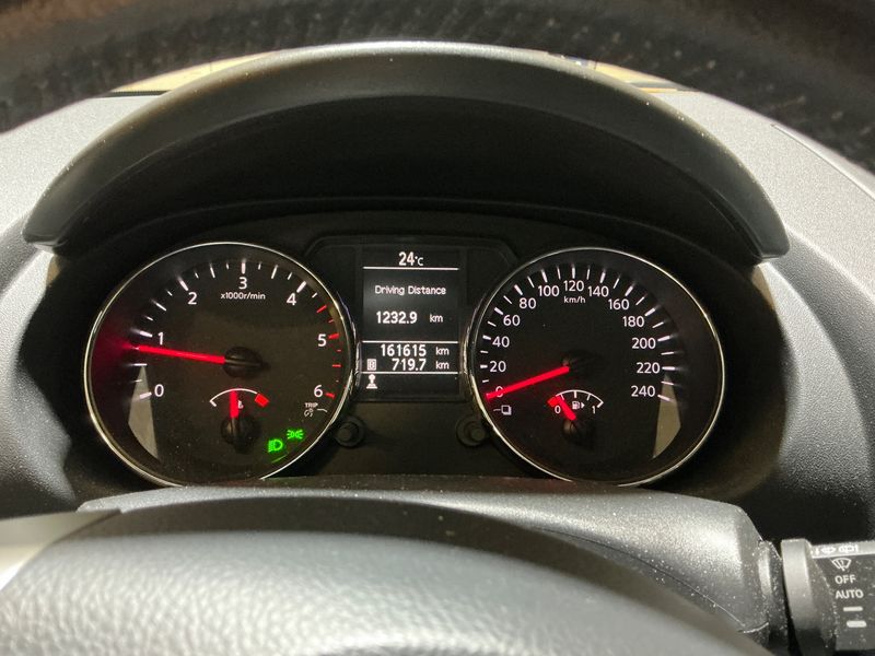 Nissan Qashqai 1.6 dCi 360 2012 – снимка 19