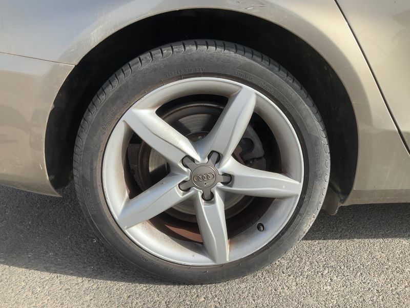 Audi A4 2.0 TDI 2008 – снимка 19