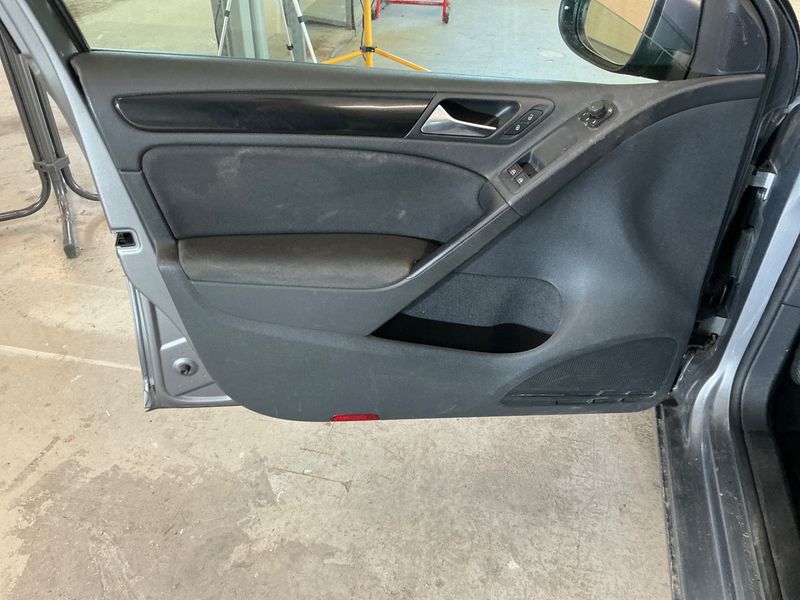 Volkswagen Golf VI 1.4 TSI Comfortline 2009 – снимка 26