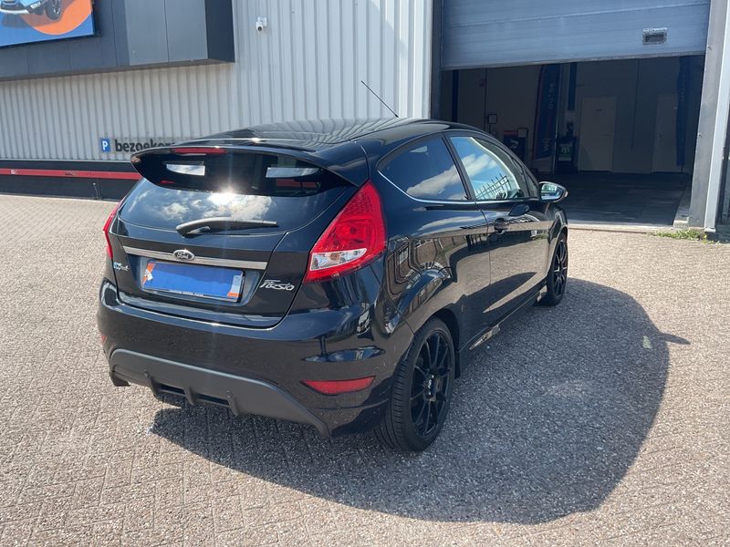 Ford Fiesta 1.6 TDCi Titanium 2011 – снимка 2