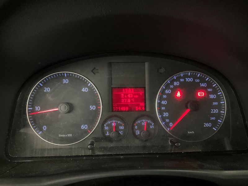 Volkswagen Touran 1.9 TDI Trendline 2009 – снимка 4