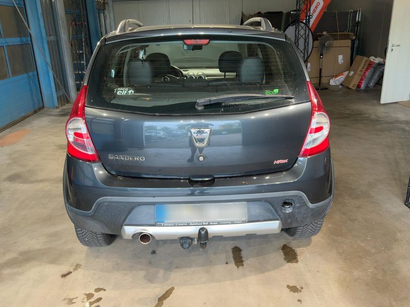 Dacia Sandero 1.6 E85 Stepway II 2012 – снимка 7