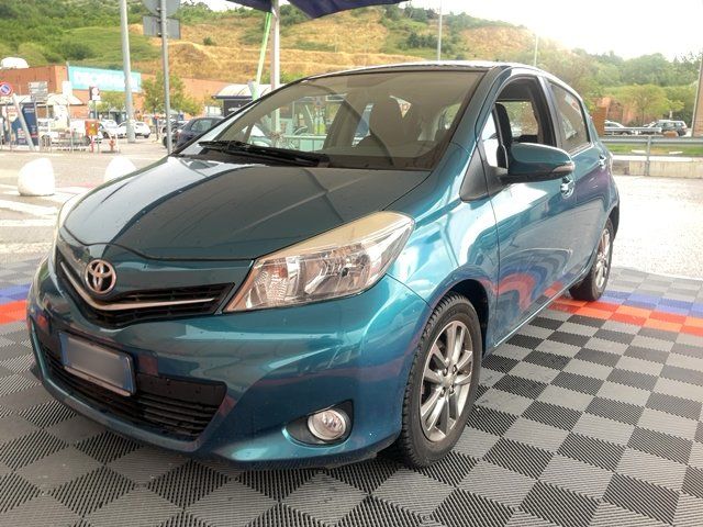 Toyota Yaris 1.0 VVT-i Active 2014 – снимка 1