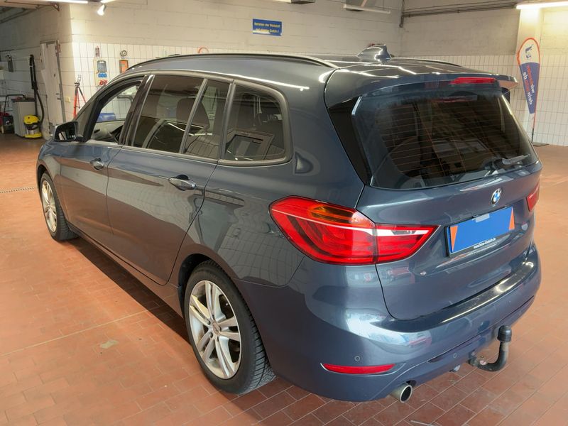 BMW 2er 218d Gran Tourer Sport Line 2017 – снимка 6