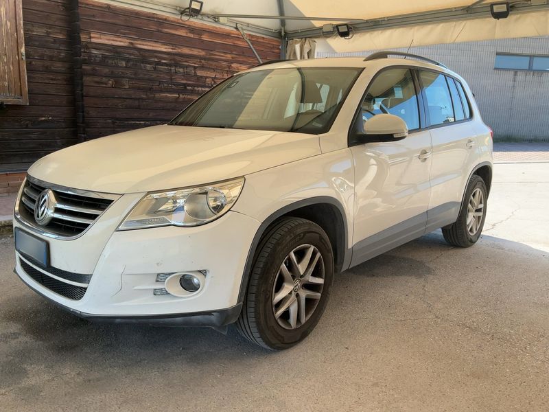 Volkswagen Tiguan 1.4 TSI Trend & Fun BlueMotion Tech 2011 – снимка 1