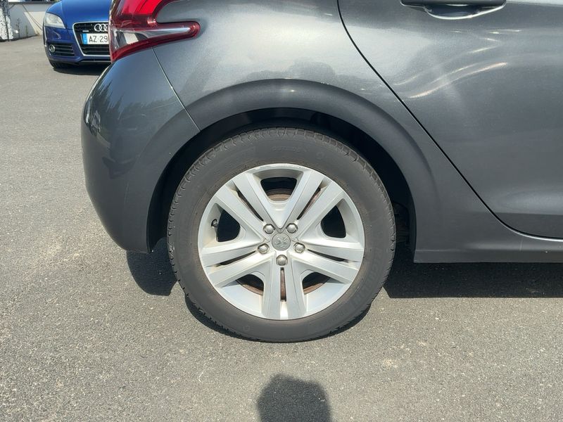Peugeot 208 1.2 PureTech Style 2016 – снимка 9