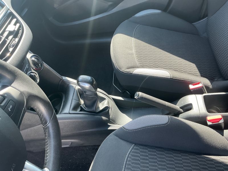 Peugeot 208 1.2 PureTech Style 2016 – снимка 29