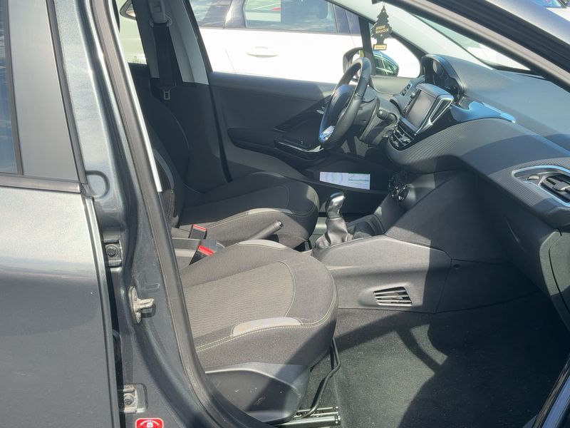 Peugeot 208 1.2 PureTech Style 2016 – снимка 16
