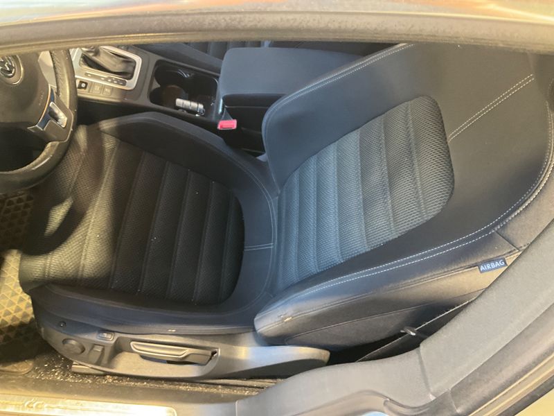 Volkswagen CC 2.0 TDI BlueMotion Tech 2013 – снимка 37