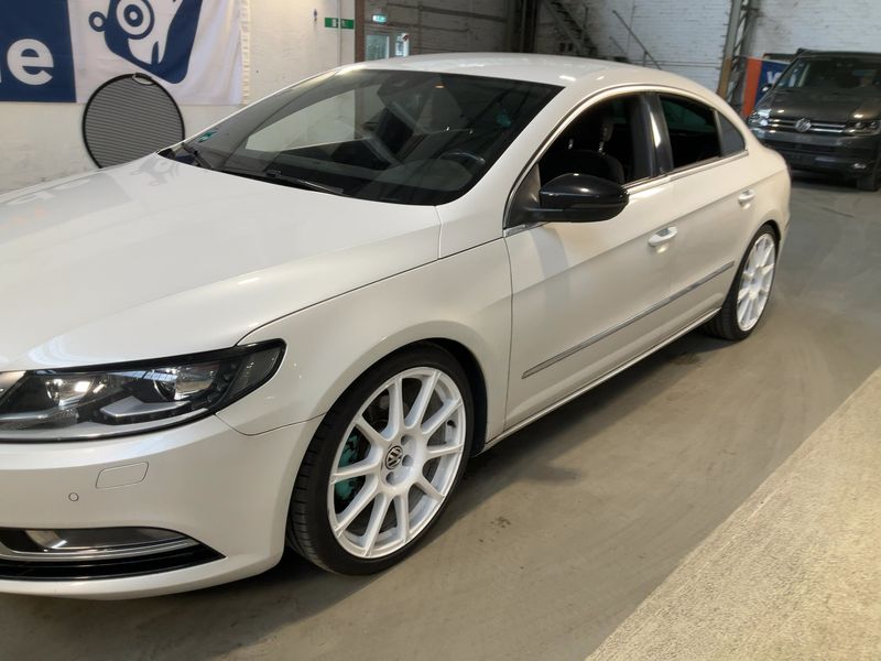 Volkswagen CC 2.0 TDI BlueMotion Tech 2013 – снимка 2