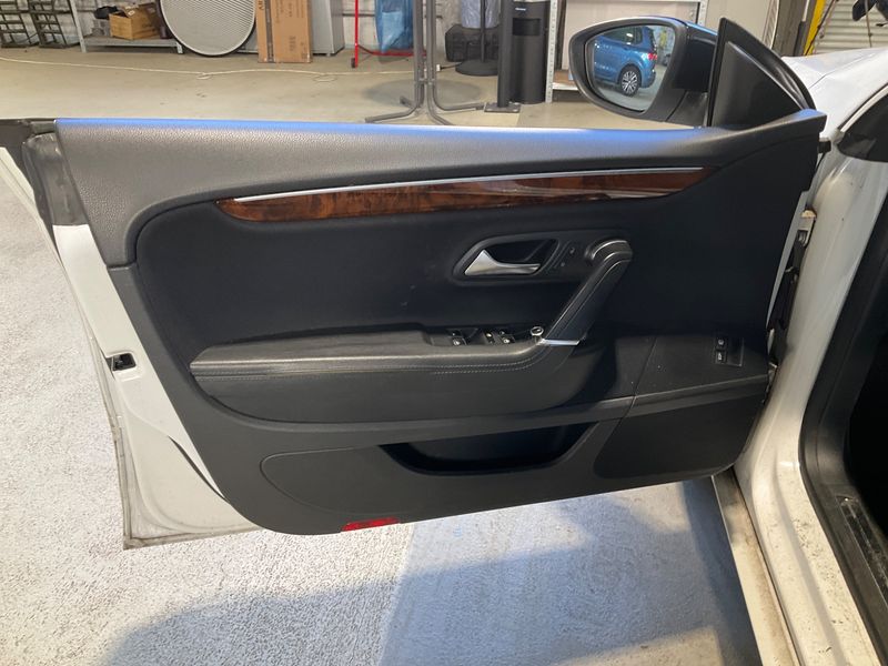 Volkswagen CC 2.0 TDI BlueMotion Tech 2013 – снимка 33
