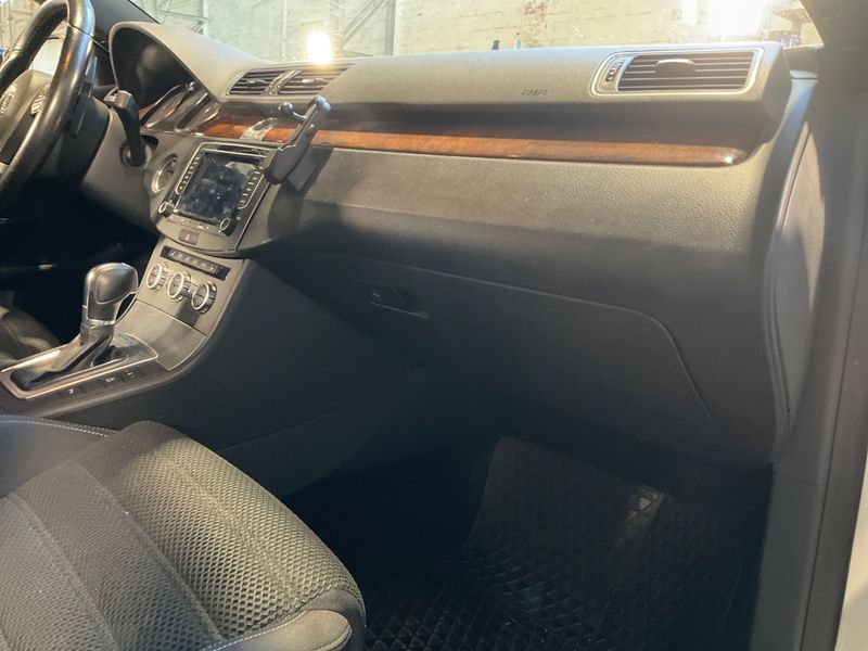 Volkswagen CC 2.0 TDI BlueMotion Tech 2013 – снимка 31