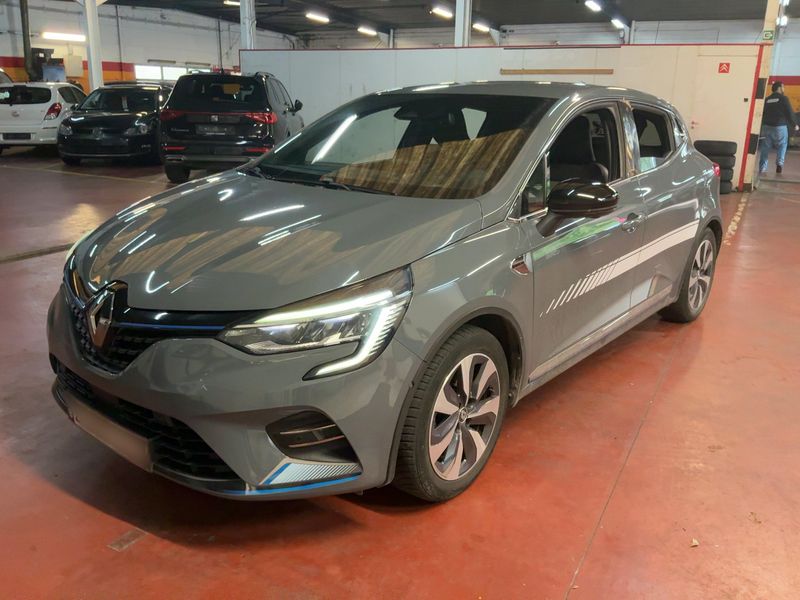 Renault Clio 1.6 Hybrid E-Tech Premiere Edition 2021 – снимка 1