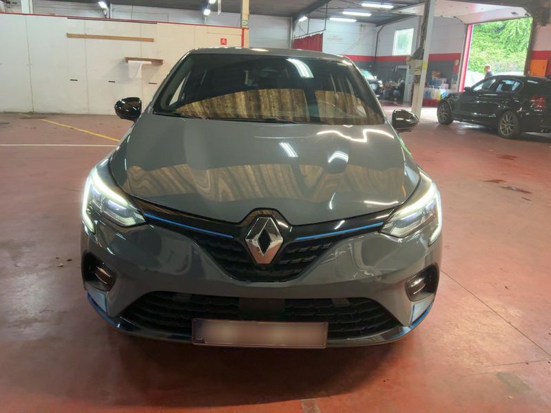 Renault Clio 1.6 Hybrid E-Tech Premiere Edition 2021 – снимка 14