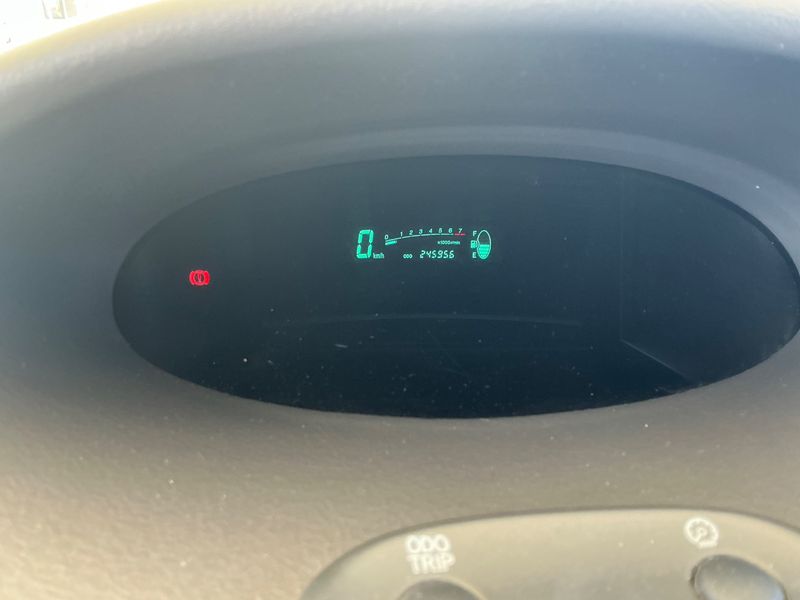Toyota Yaris 1.0 VVT-i 2001 – снимка 4