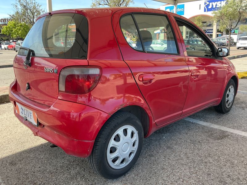Toyota Yaris 1.0 VVT-i 2001 – снимка 2