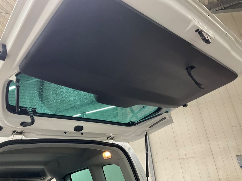 Citroen Berlingo 1.6 Blue-HDi Selection 2018 – снимка 28