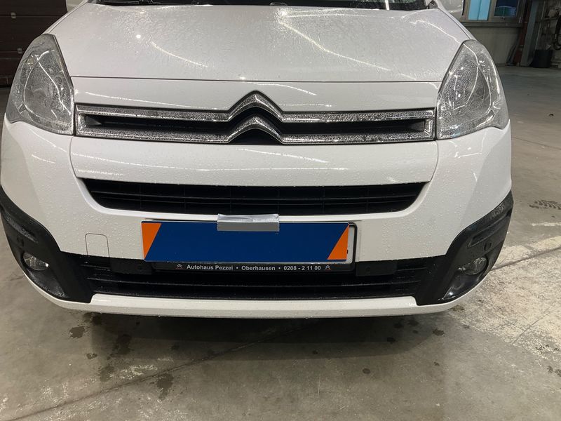 Citroen Berlingo 1.6 Blue-HDi Selection 2018 – снимка 33