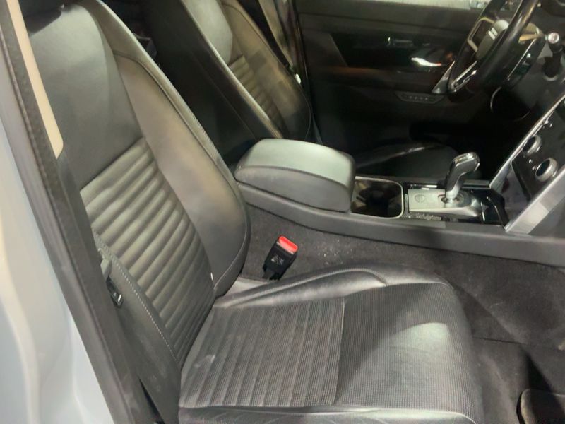 Land Rover Discovery Sport D165 Mild-Hybrid SE AWD 2021 – снимка 16