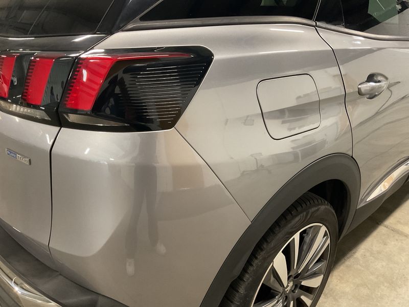 Peugeot 3008 1.2 PureTech Allure 2017 – снимка 22