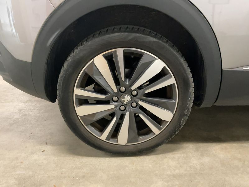 Peugeot 3008 1.2 PureTech Allure 2017 – снимка 9