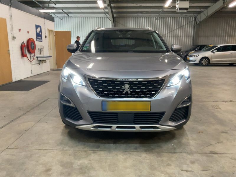 Peugeot 3008 1.2 PureTech Allure 2017 – снимка 14