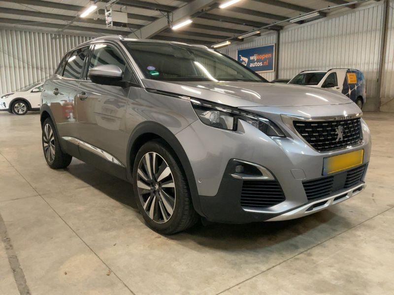 Peugeot 3008 1.2 PureTech Allure 2017 – снимка 12