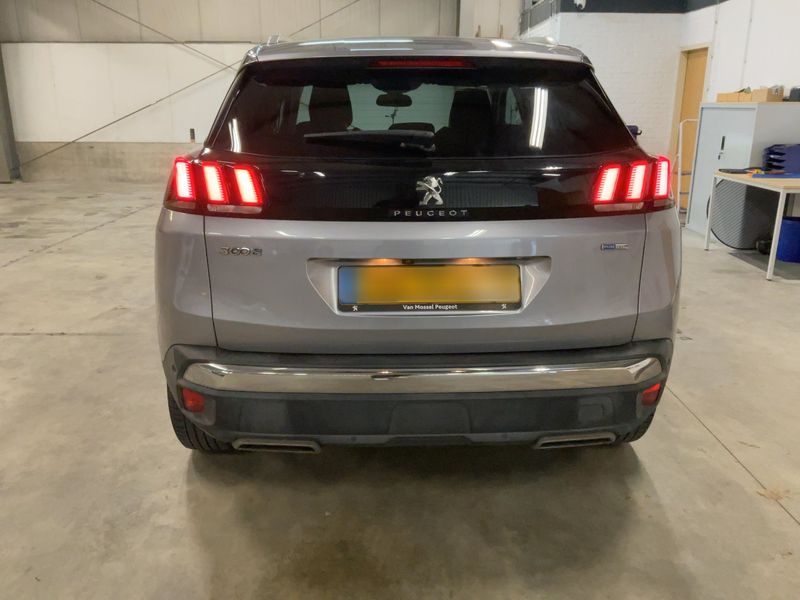 Peugeot 3008 1.2 PureTech Allure 2017 – снимка 7