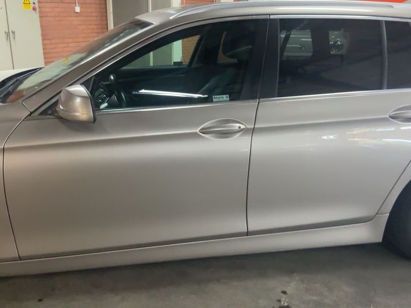 BMW 5er 520d 2011 – снимка 4