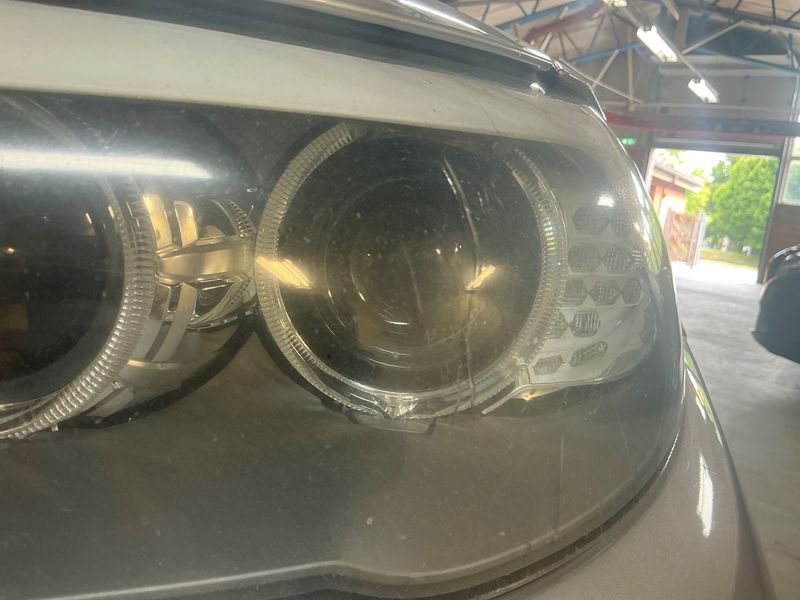 BMW 5er 520d 2011 – снимка 33
