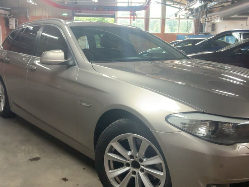 BMW 5er 520d 2011 – снимка 8